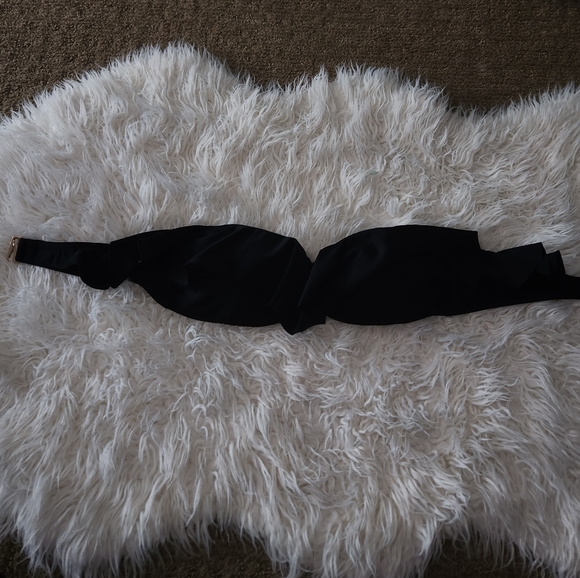 Victoria's Secret bikini top LARGE - Picture 2 of 5